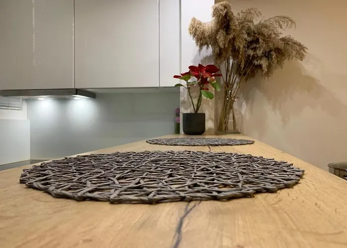 - 5 Min By Car To The & Center - Free Public Parking