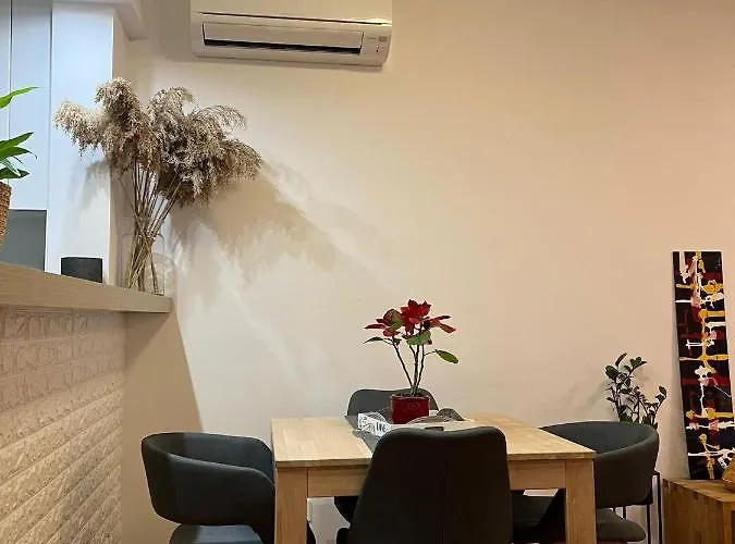 Apartman - 5 Min By Car To The & Center - Free Public Parking