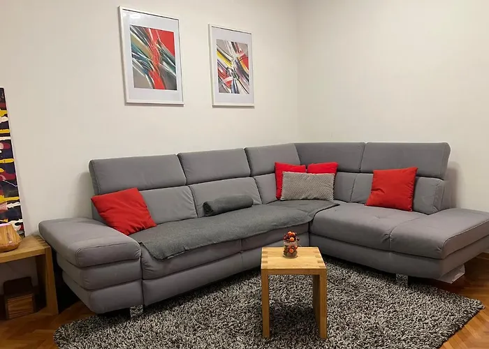 Apartman - 5 Min By Car To The & Center - Free Public Parking *